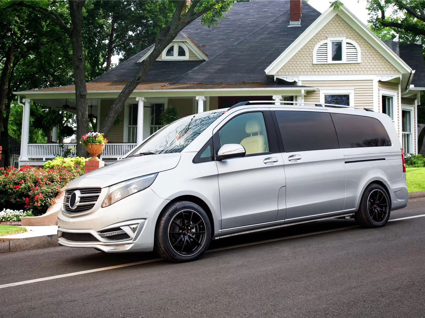 适用于 奔驰威霆V260行李架