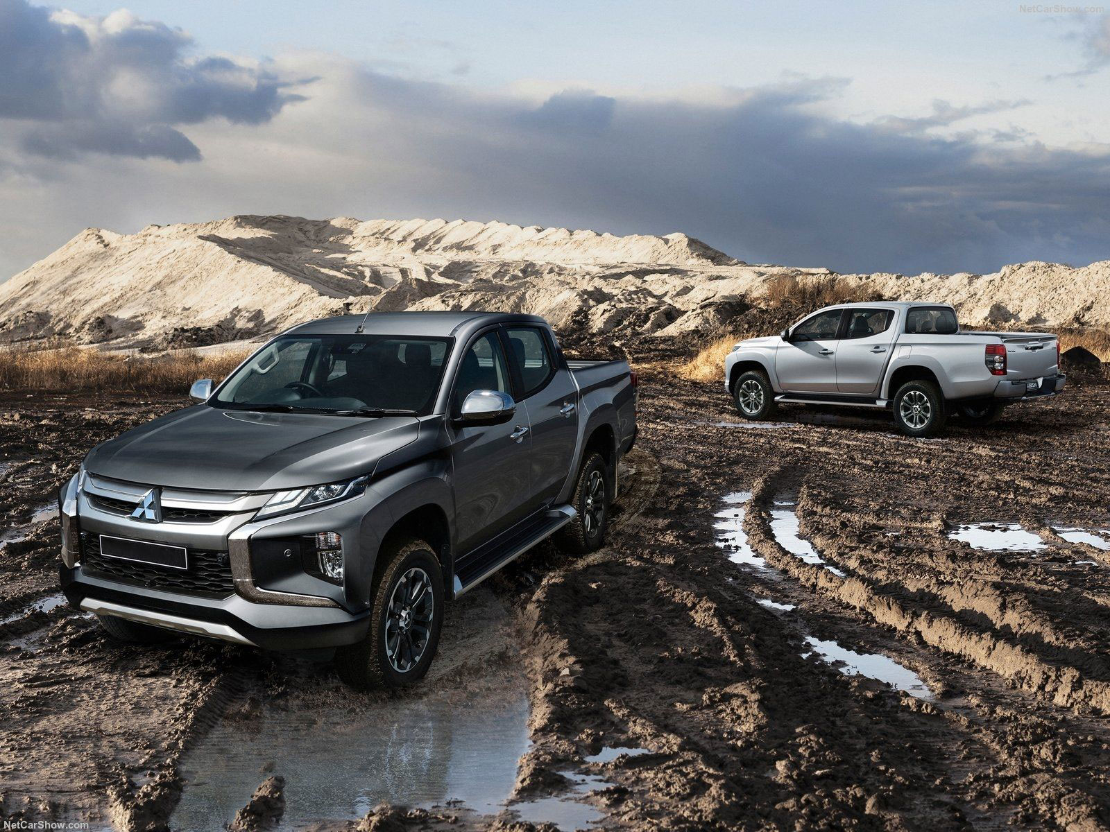 适用于 三菱L200行李架