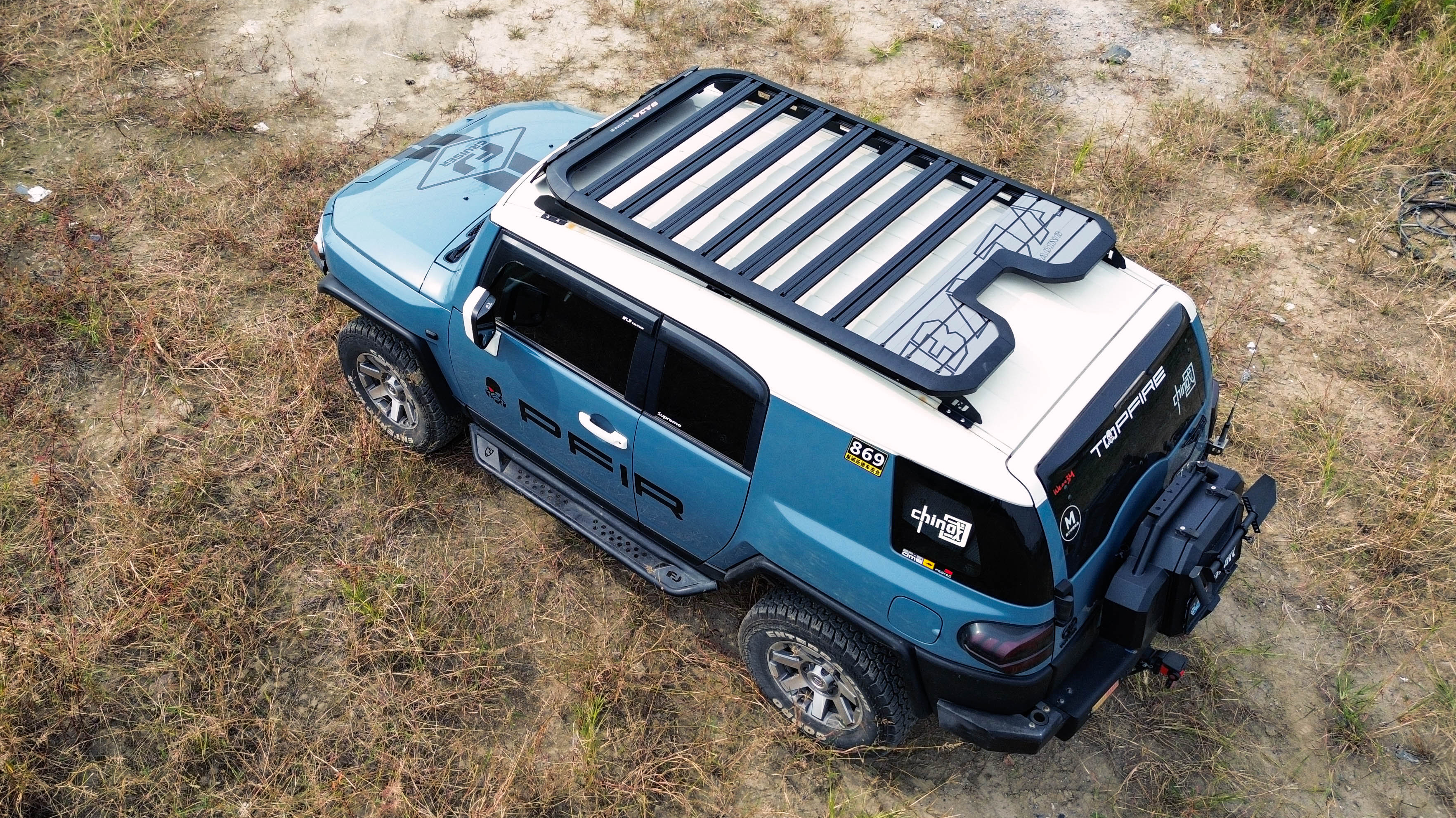 远征平台+刀版支架适配丰田FJ