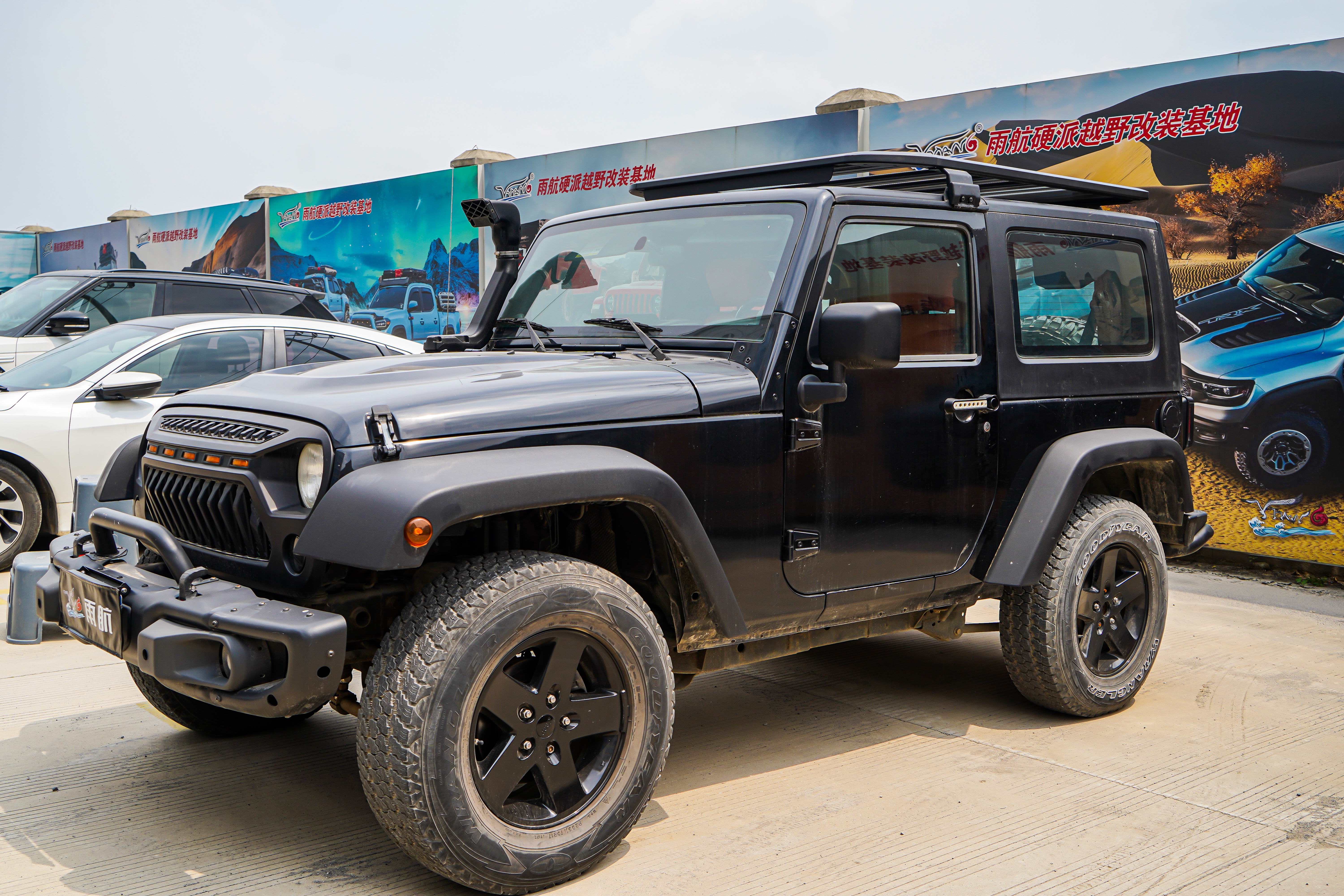 远征平台适配两门牧马人JK